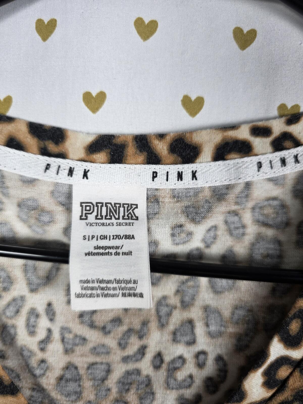 Victorias Secret PINK Animal Print V Neck Leopard Cheetah tee shirt Small