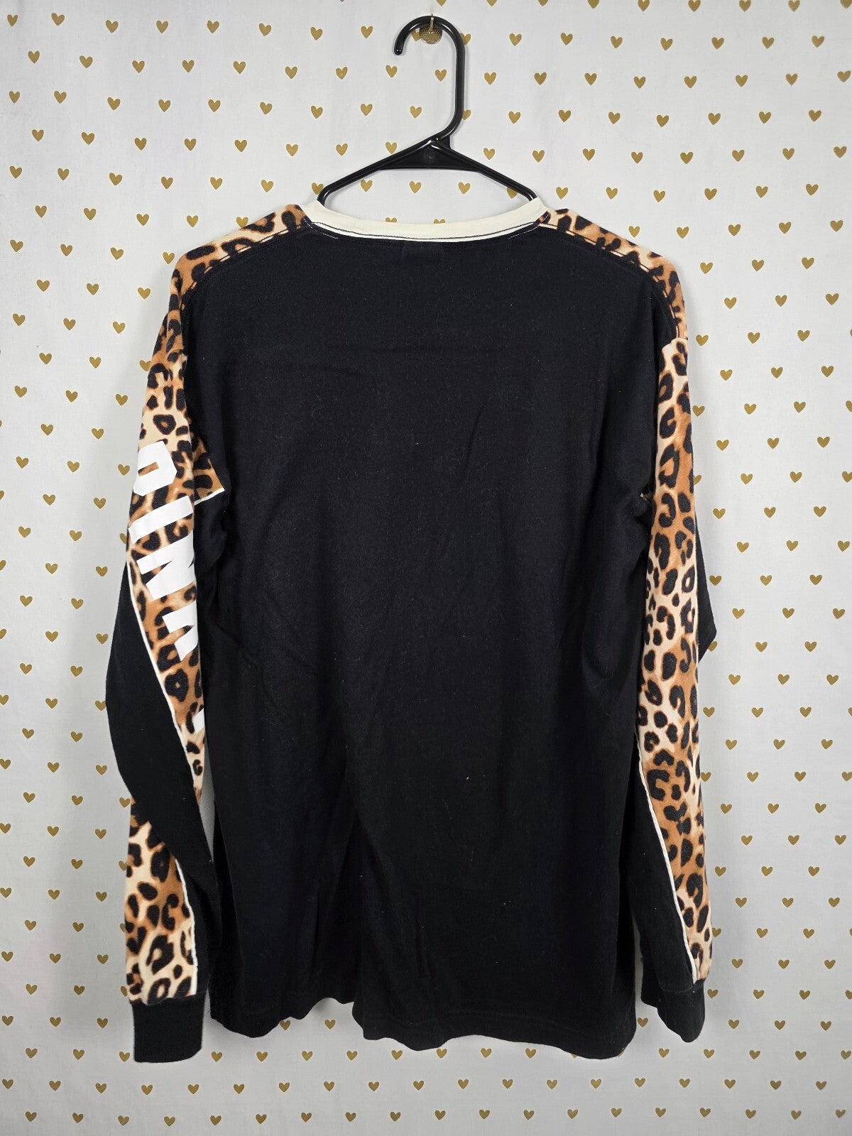 Victorias Secret PINK Leopard Cheetah Logo Long Sleeve Tee shirt MEDIUM