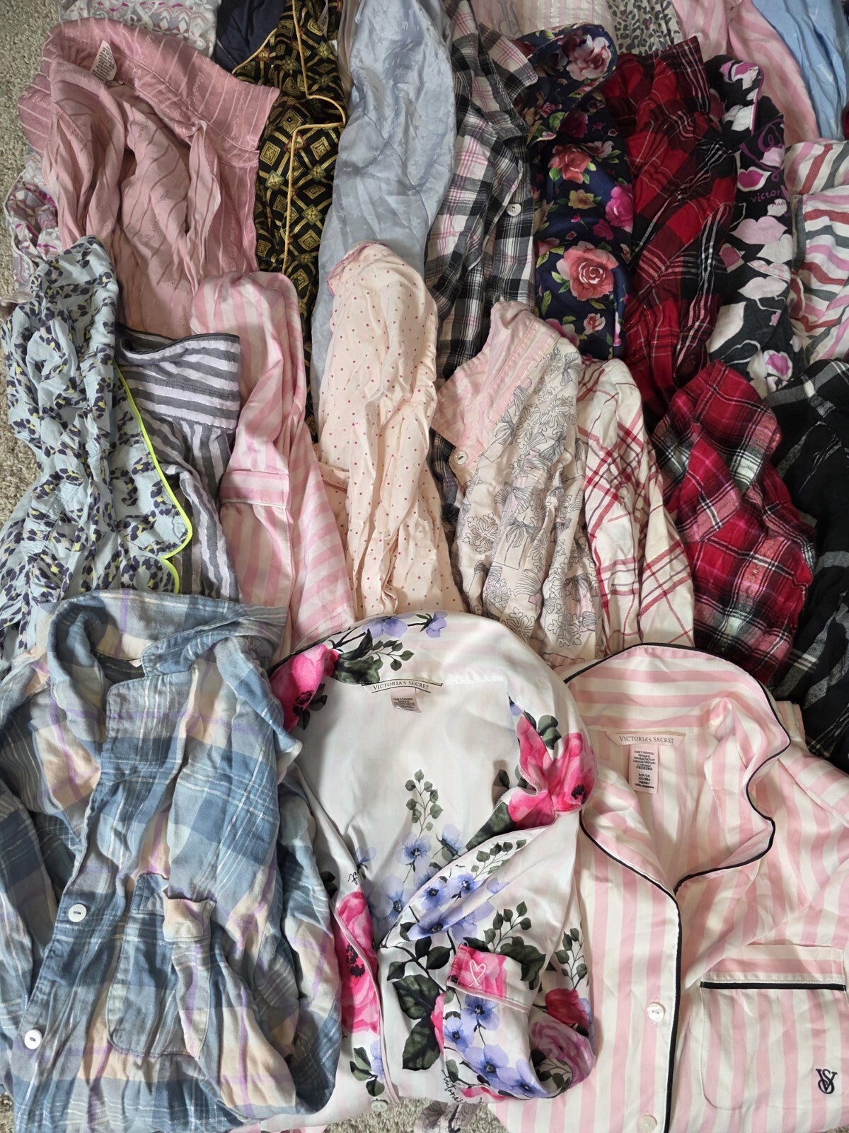 Lot of 37 pcs Victoria's Secret and PINK Sleep Shirts Tops Pajama PJ Mixed