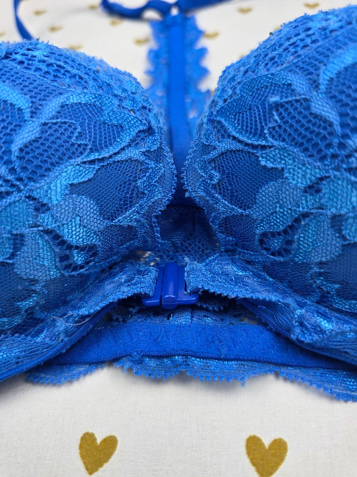 Victorias Secret PINK Sexy Blue Front Close racerback bra 32C