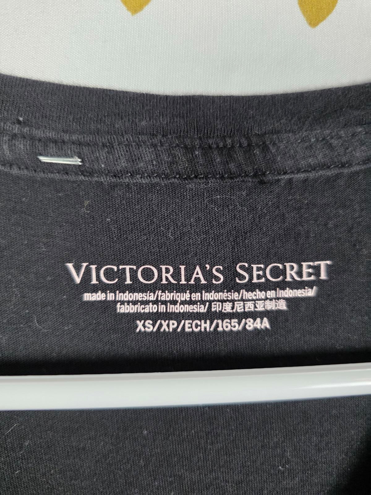 Victorias Secret PINK V LOGO FOIL XS Baby Tee Shirt