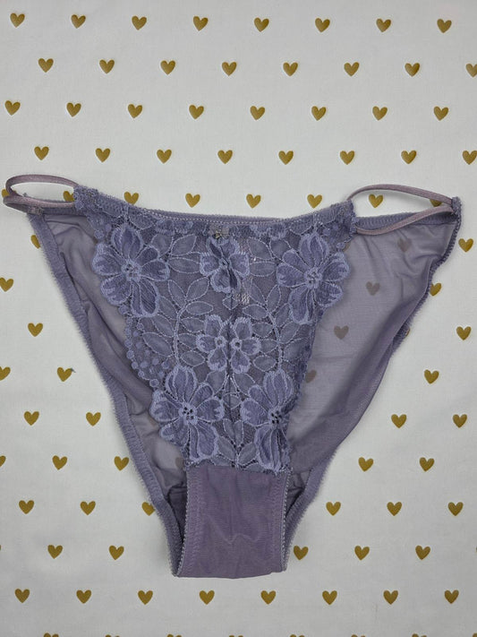 Victorias Secret VINTAGE y2K Lace Sheer String Bikini Panties MEDIUM