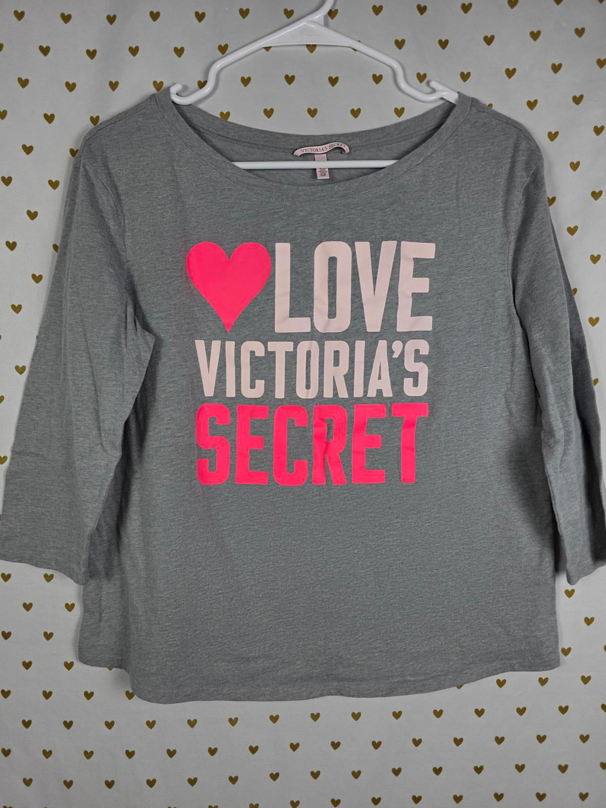 Victorias Secret LOVE Quarter Sleeve Logo Tee Shirt SMALL