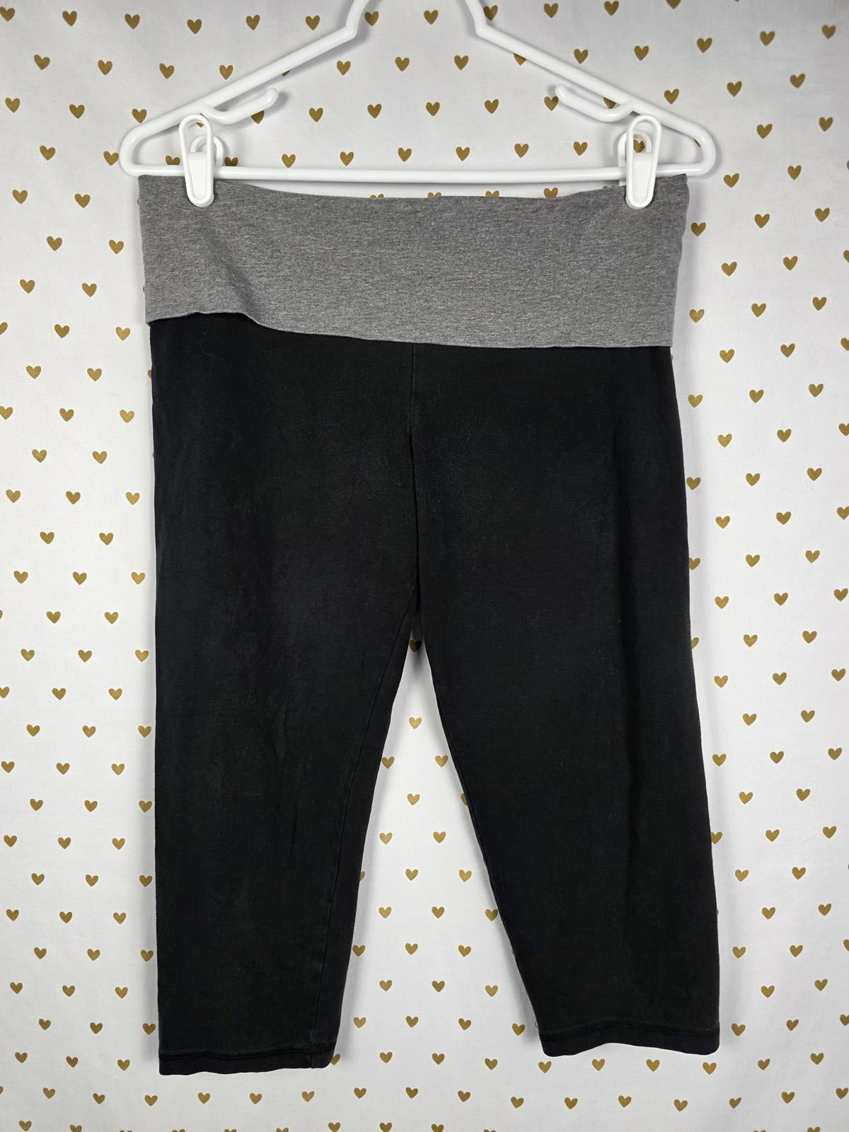 Victorias Secret PINK RARE SKULL Yoga Pants 2013 Capri FOLDOVER Medium