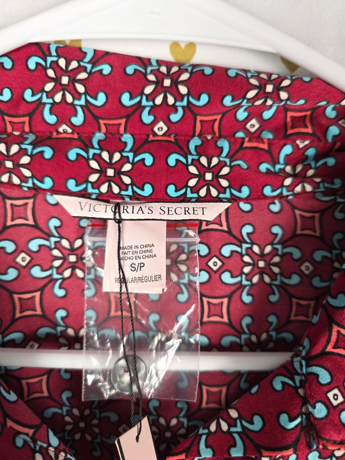 Victorias Secret NEW NWT Satin Long Sleeve Button Front Sleep Shirt PJ Top SMALL