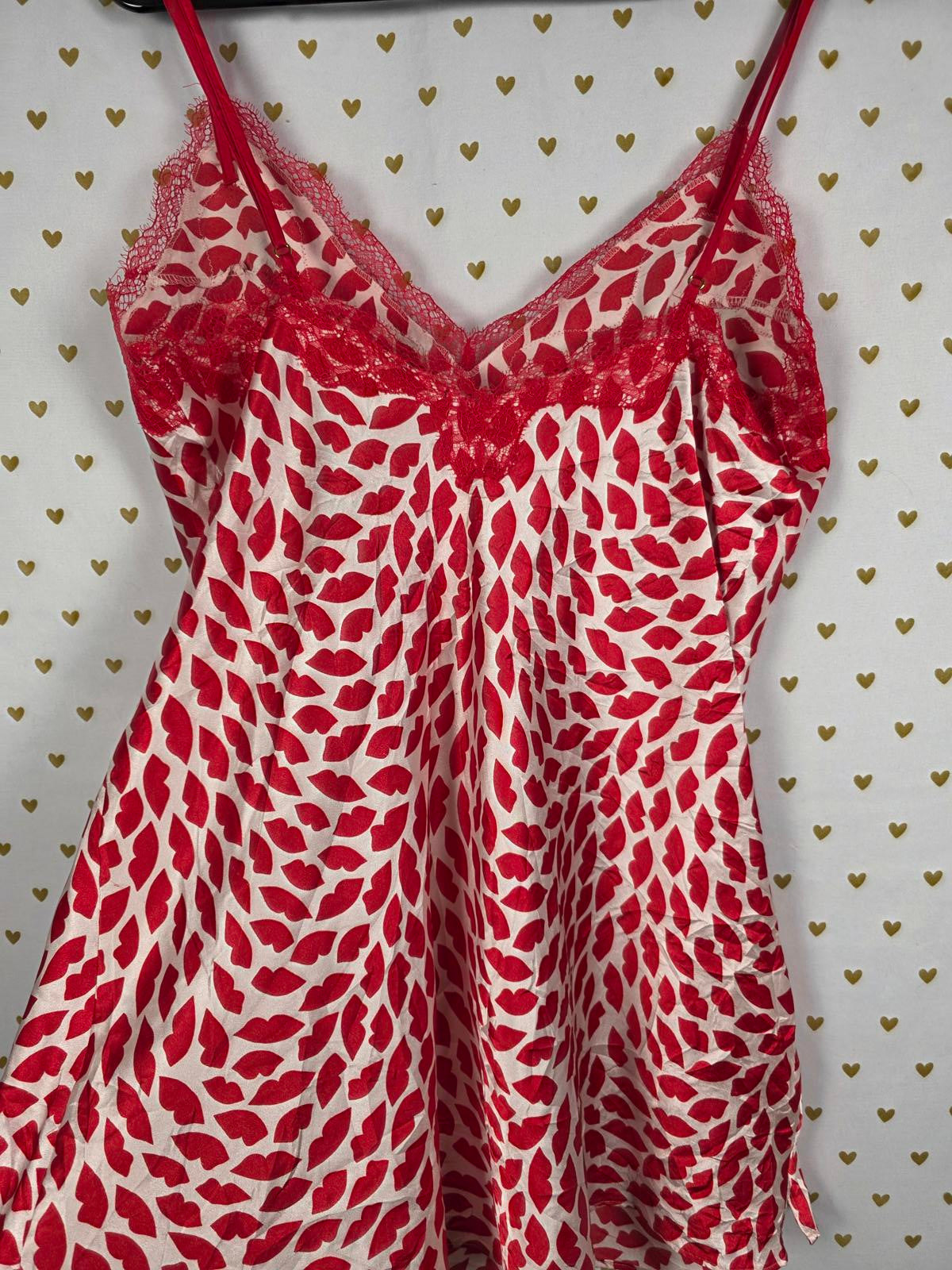Victorias Secret PINK KISSES Red Satin Silky Nightie Slip Dress Lingerie MEDIUM
