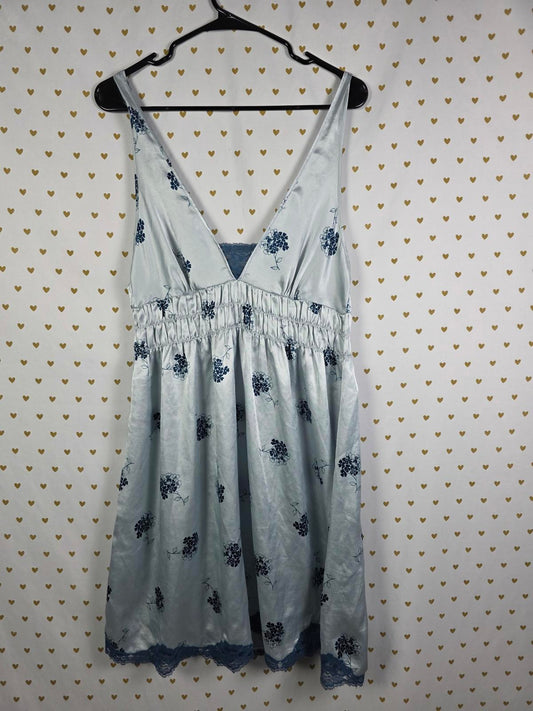Victorias Secret ANGELS Vintage y2k Medium Satin Silky Slip Dress Lingerie HTF