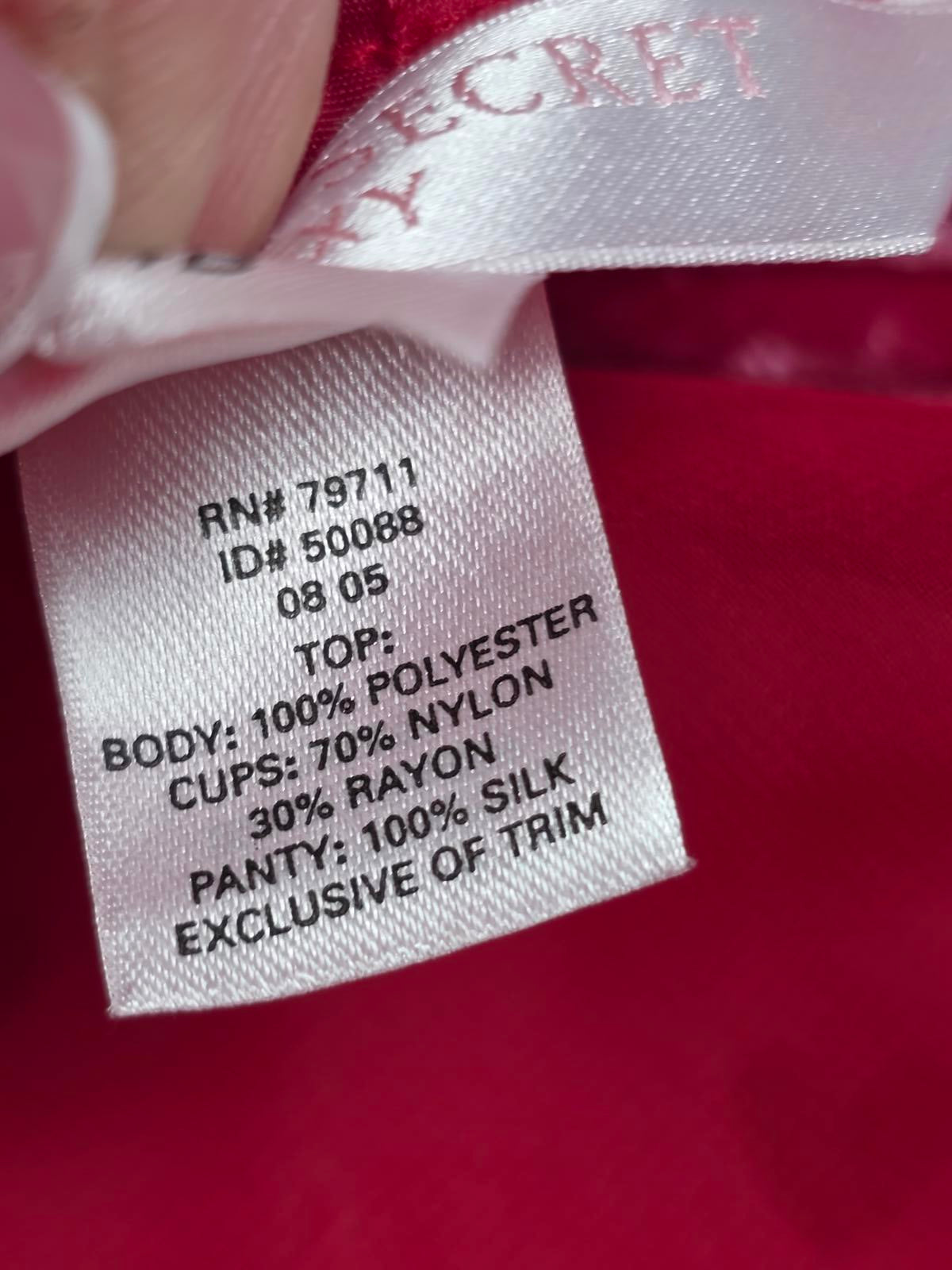 Victorias Secret Red VINTAGE SILK Babydoll Lingerie Nightie SET Thong 34B SMALL