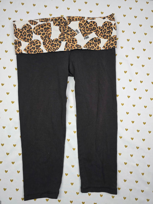 Victorias Secret PINK RARE CHEETAH LEOPARD HEARTS Capri FOLDOVER Yoga Pants Sm