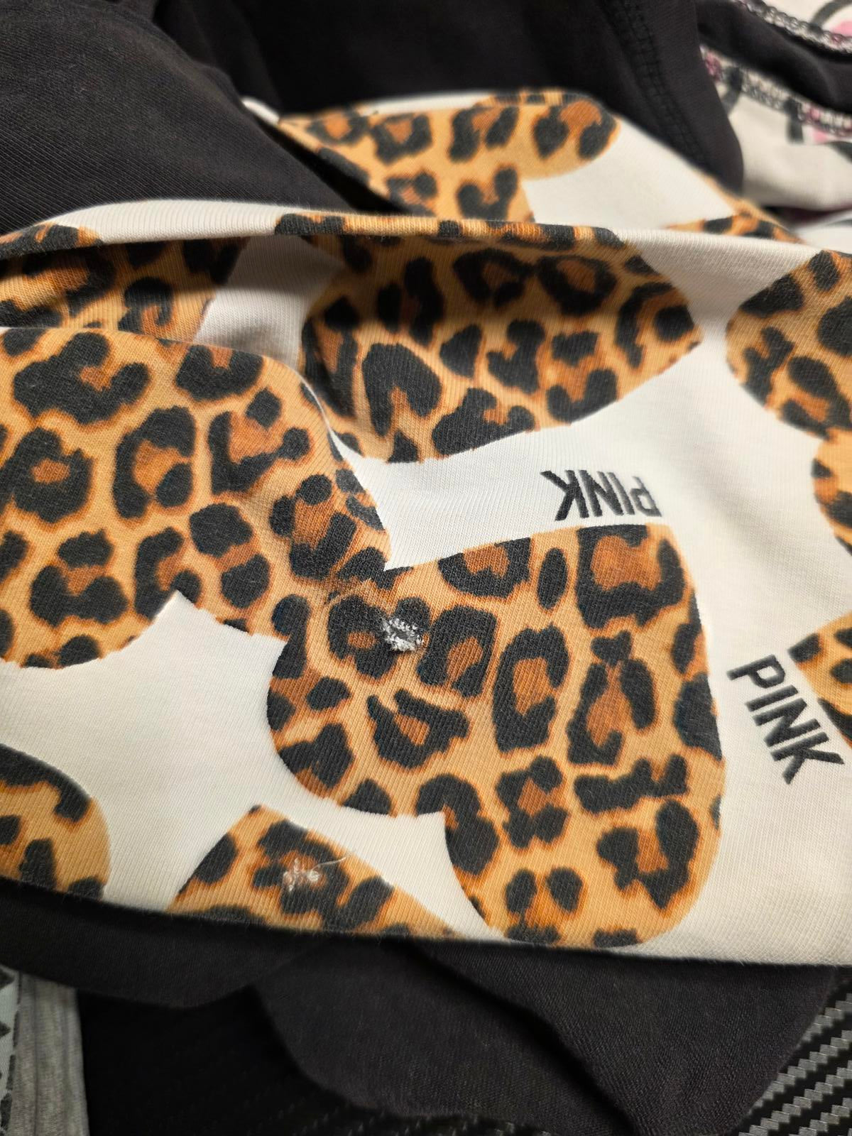 Victorias Secret PINK RARE CHEETAH LEOPARD HEARTS Capri FOLDOVER Yoga Pants Sm
