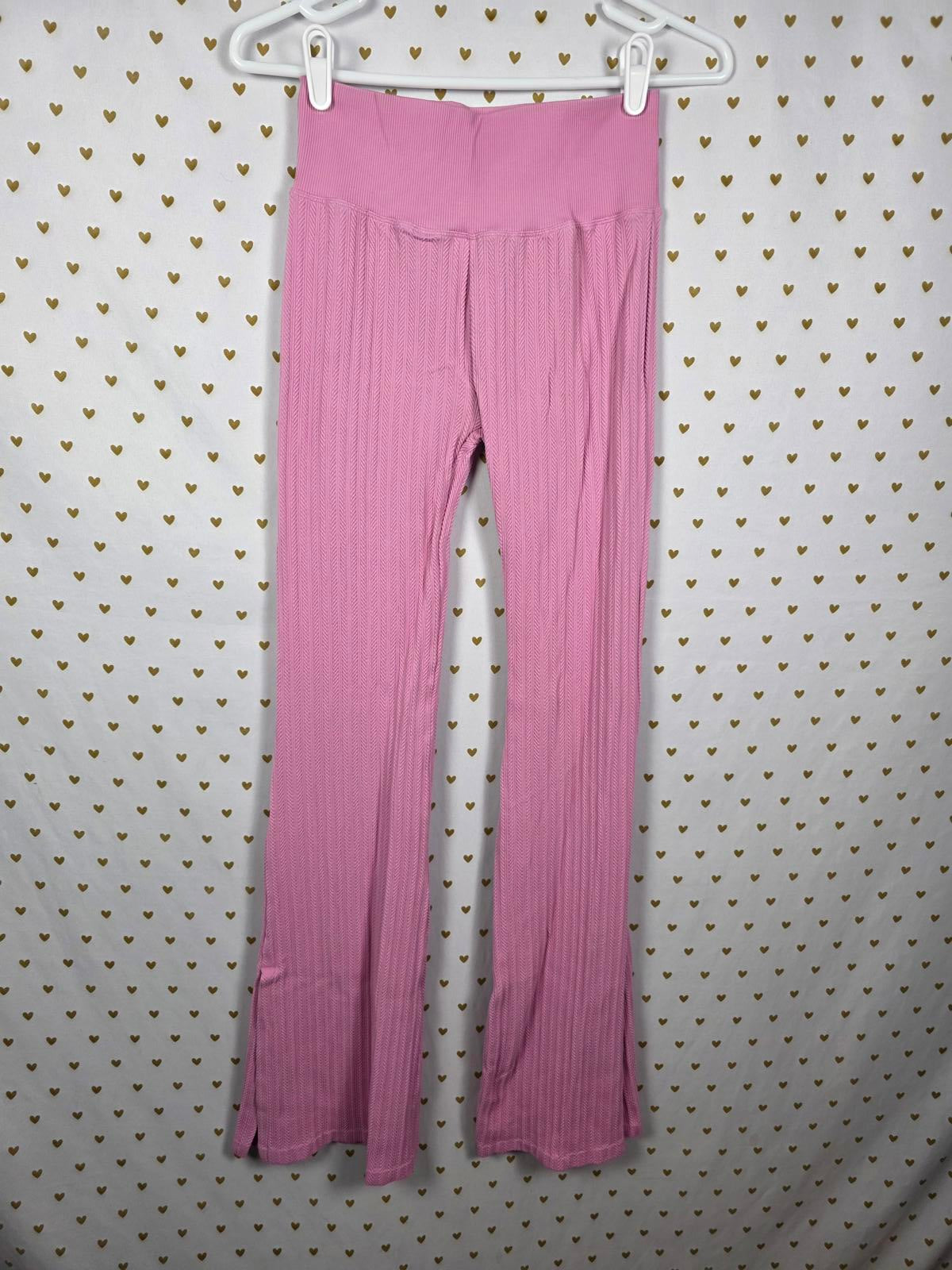 Victorias Secret PINK SEAMLESS Cable Knit FLARE Yoga Pants Leggings MEDIUM