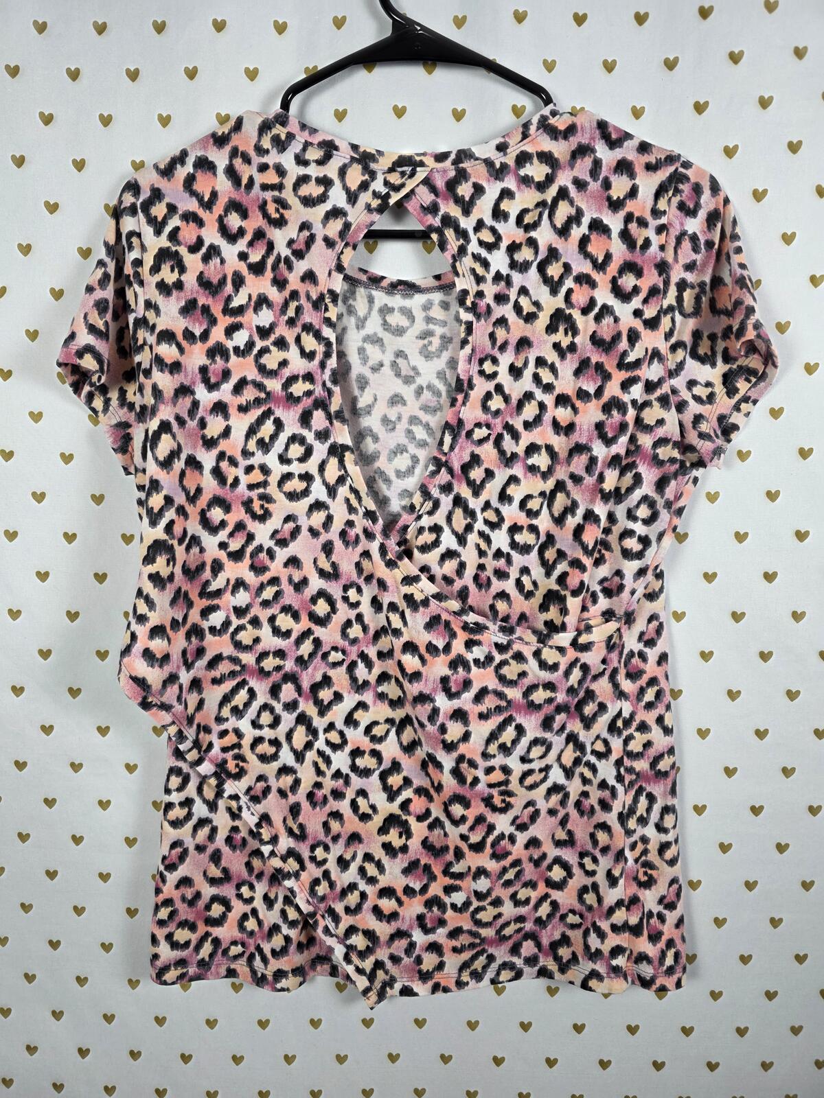 Victorias Secret PINK Cheetah Leopard Open Back Sport Tee Shirt Small