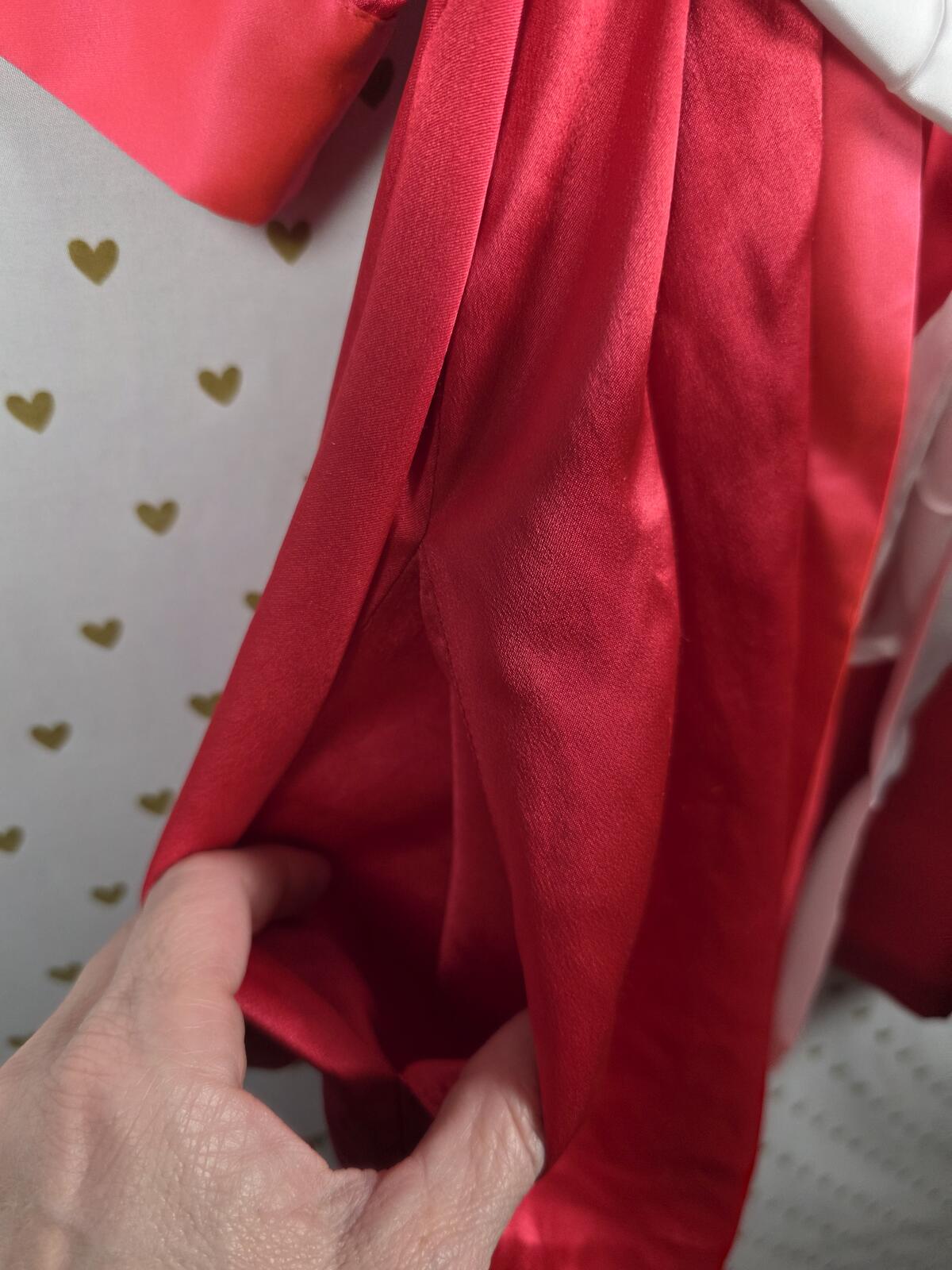 Victorias Secret Satin Silky Robe Red with POCKETS kimono Lounge Wrap MED LARGE