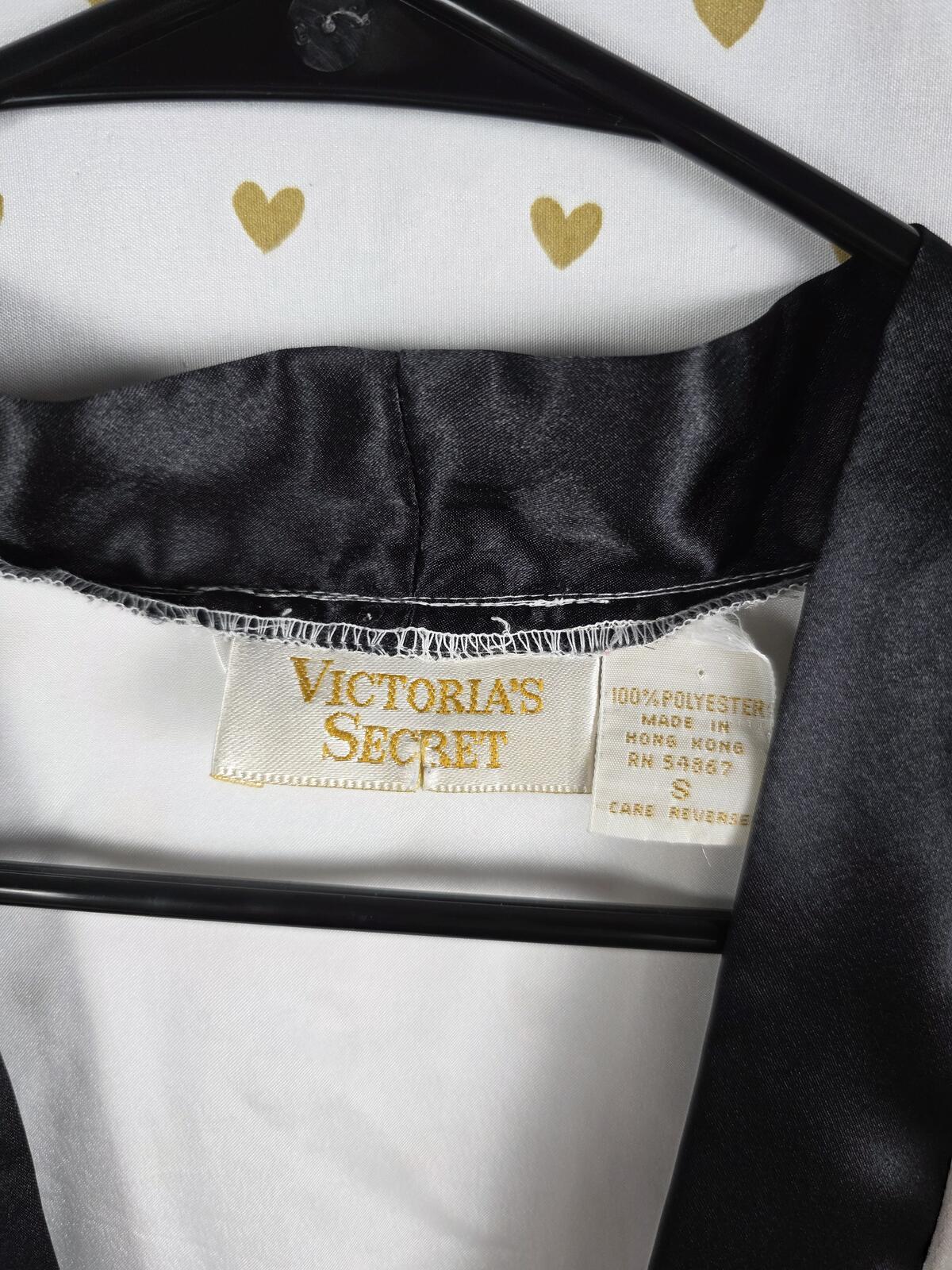 Victorias Secret Satin Silky Robe White Black VINTAGE GOLD LABEL SMALL Lounge