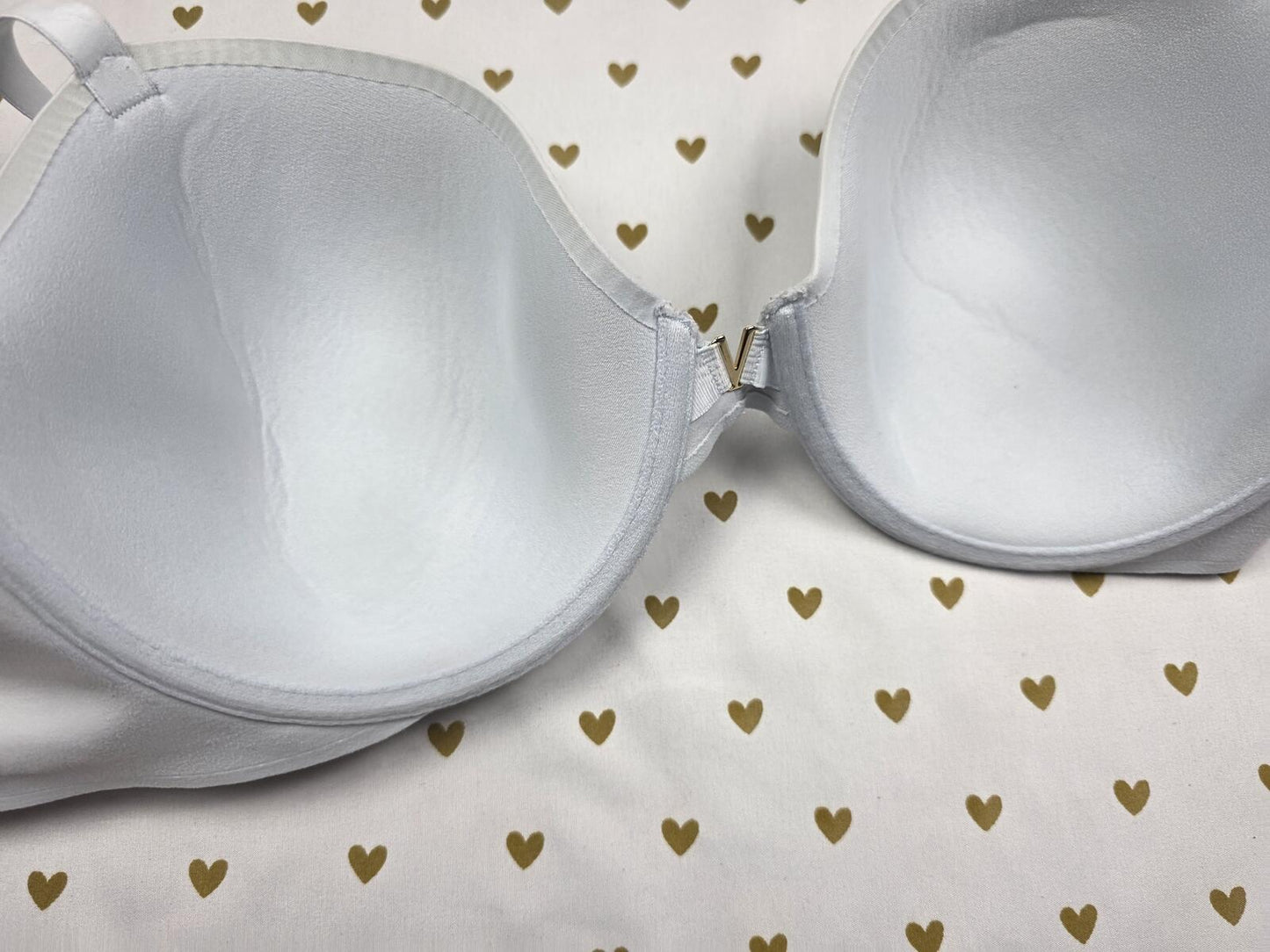 Victorias Secret New NWT Lined Demi Super Stretchy Bra 38D Balconette