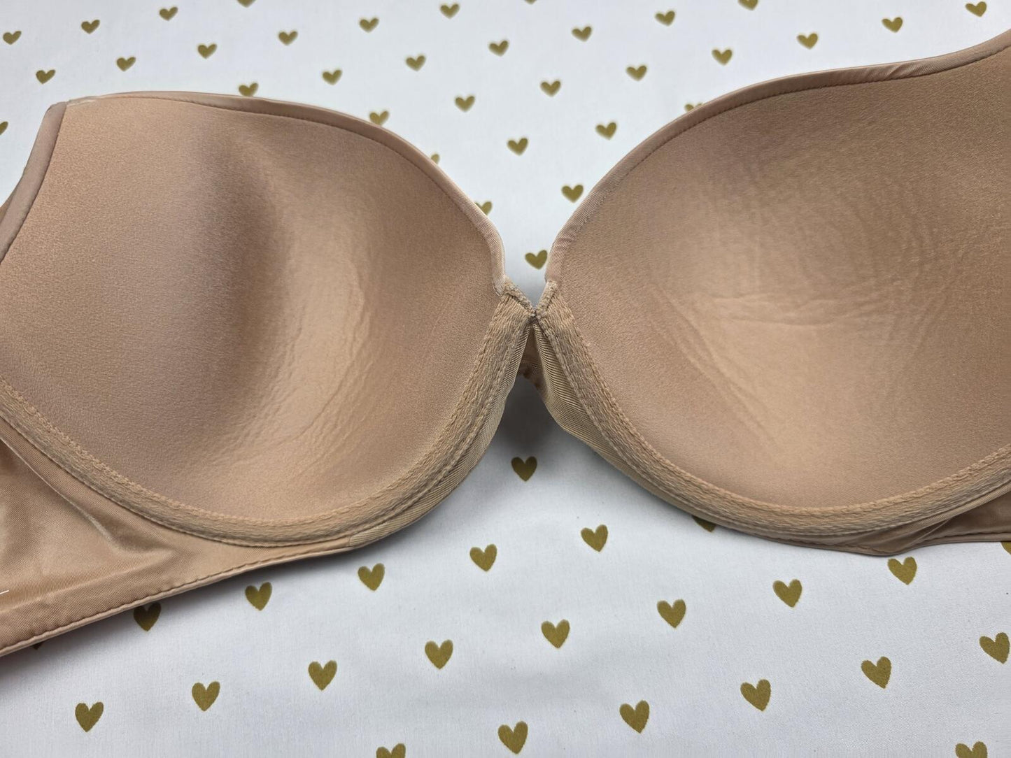 Victorias Secret Beige Satin Very Sexy Lightly Lined Plunge Bra 38D
