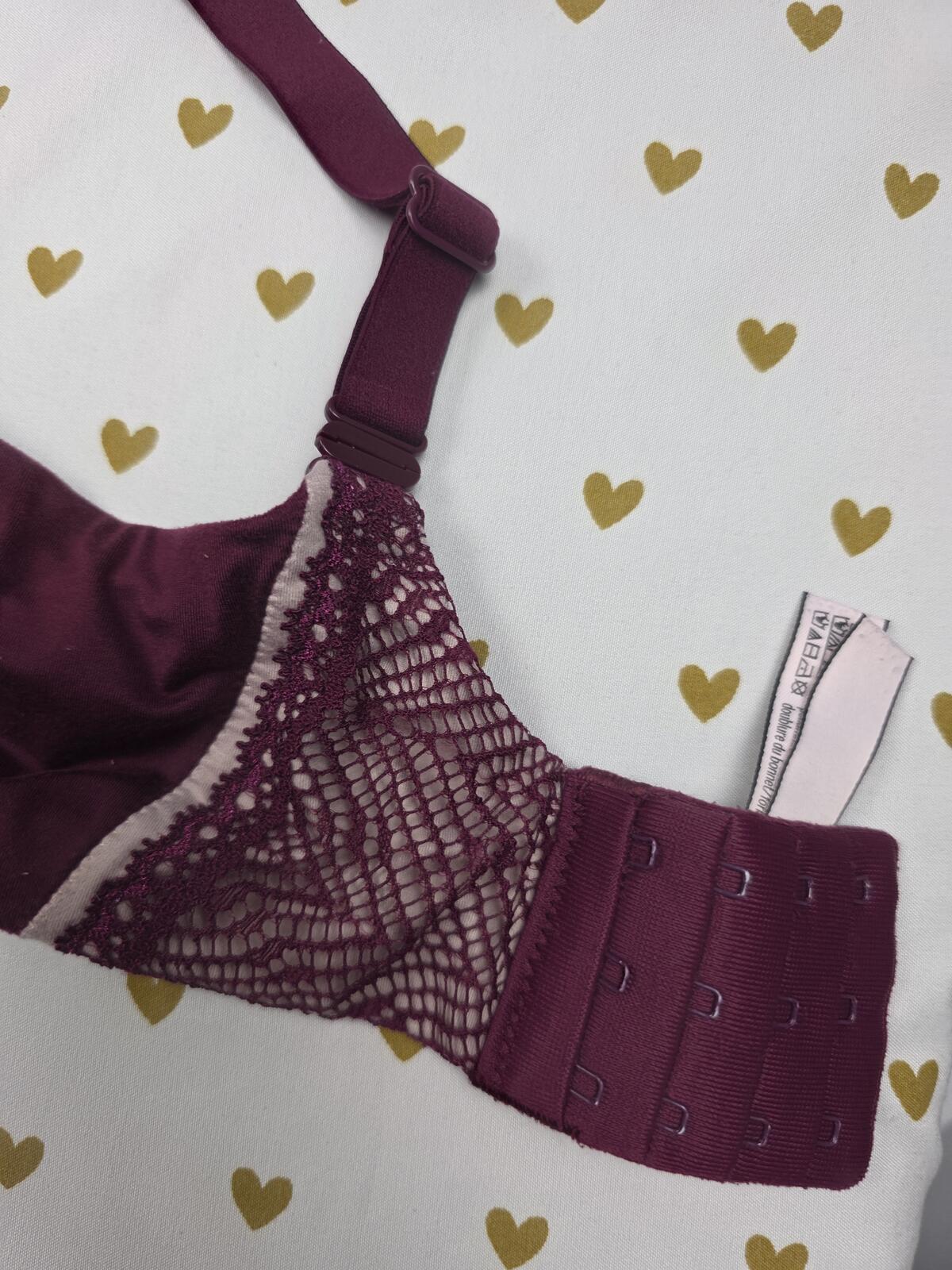 Victoria's Secret Maroon Body By victoria Lined Perfect Coverage Bra 38DDD