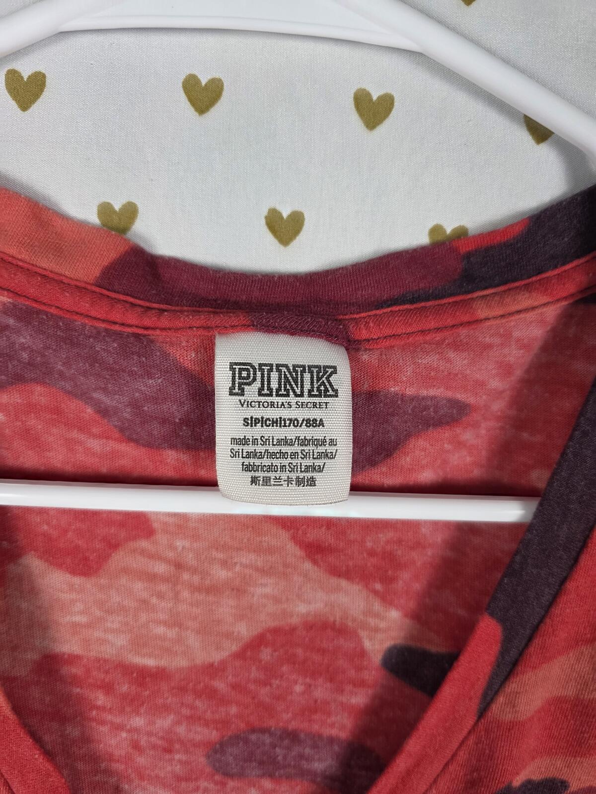 Victorias Secret PINK Red camo Camouflage V neck tee shirt SMALL
