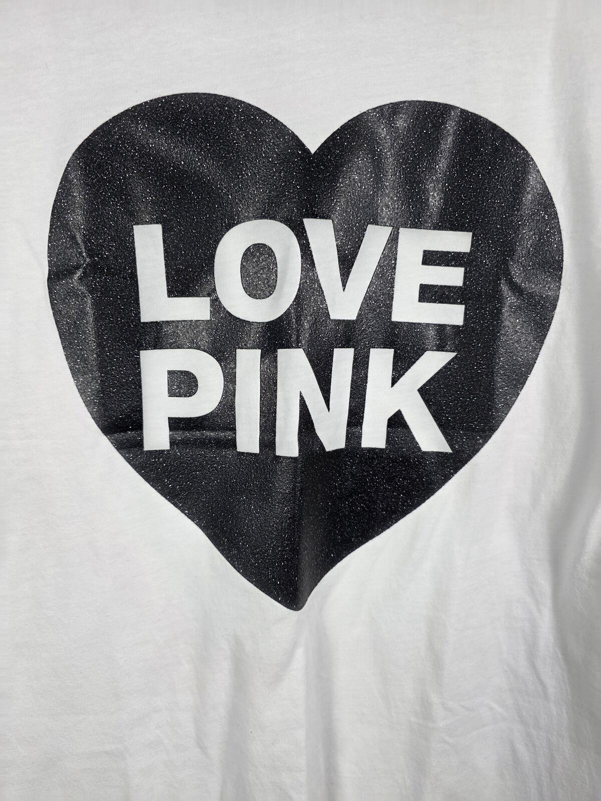 Victorias Secret PINK LOVE Campus Originals NEW NWT Glitter heart Tee shirt M