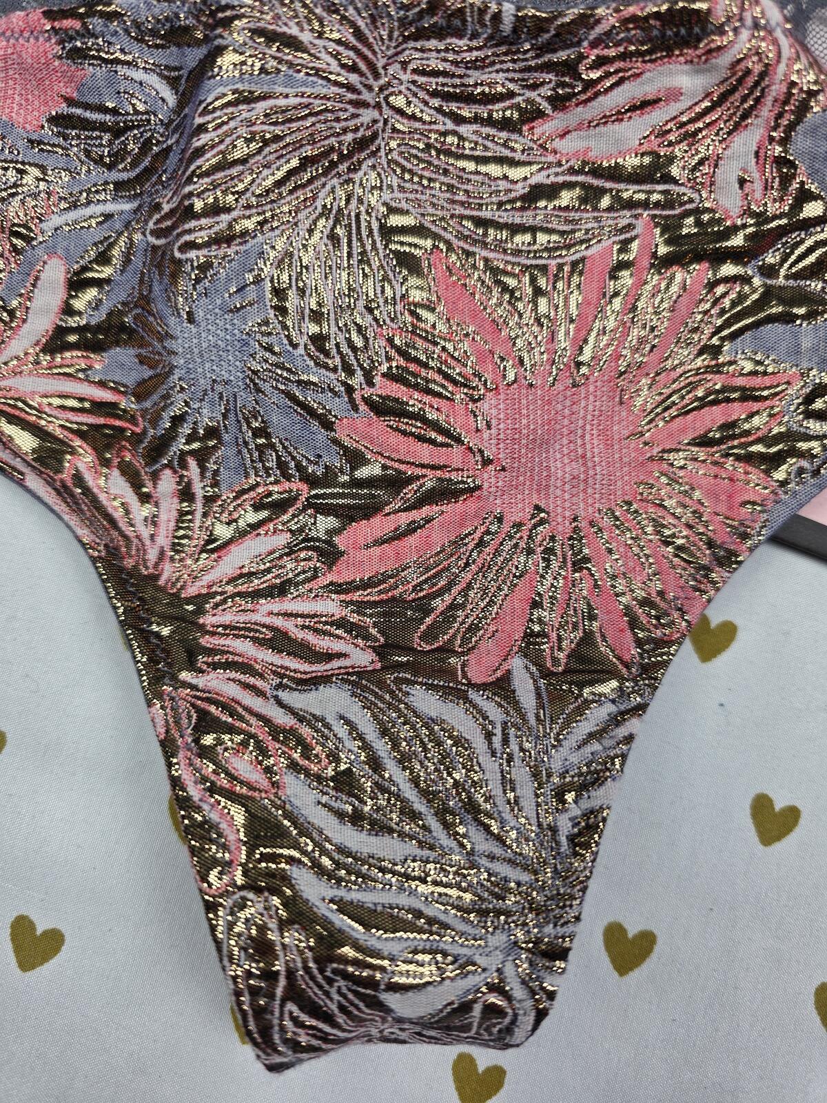 Victorias Secret NEW NWT Dream Angels Shimmer Shine Thong Medium
