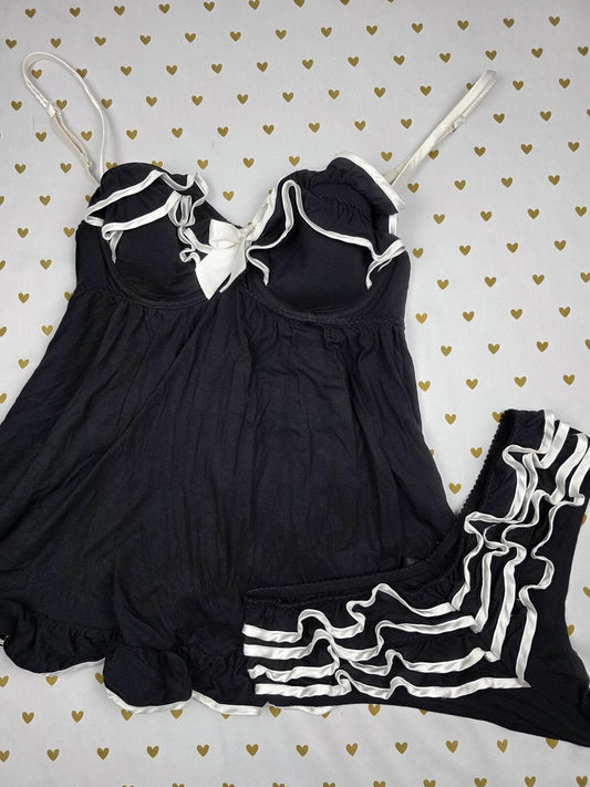 Sexy Little Things SET 2pc shorts Ruffled Babydoll Nightie 36B Medium Lingerie