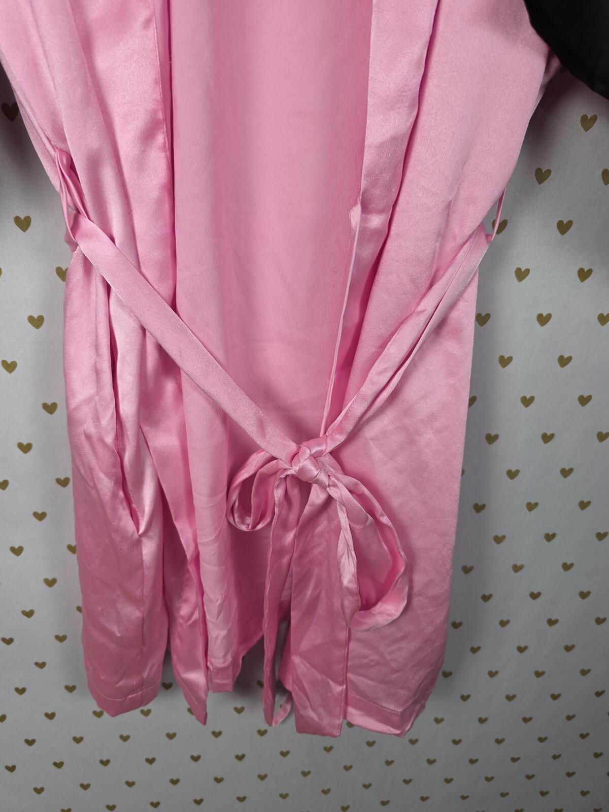 Victorias Secret RARE HTF Bling 2010 NYC New York Fashion Show Satin ROBE