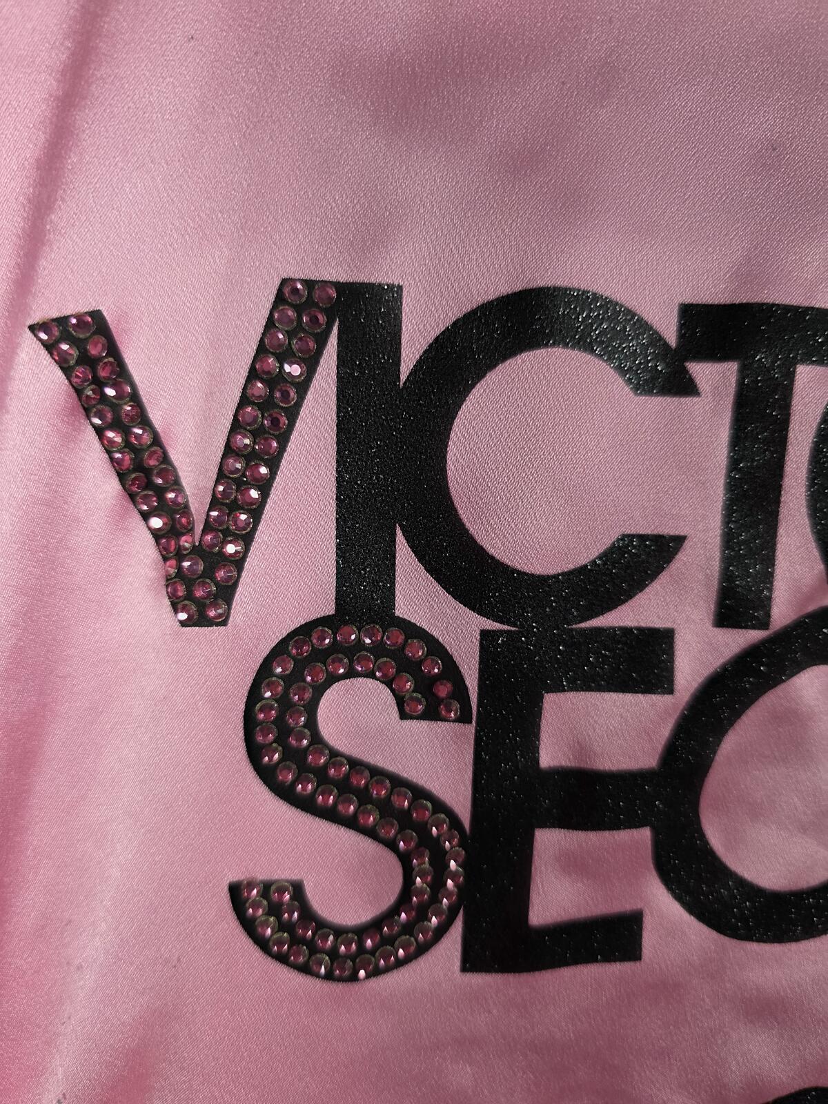 Victorias Secret RARE HTF Bling 2010 NYC New York Fashion Show Satin ROBE