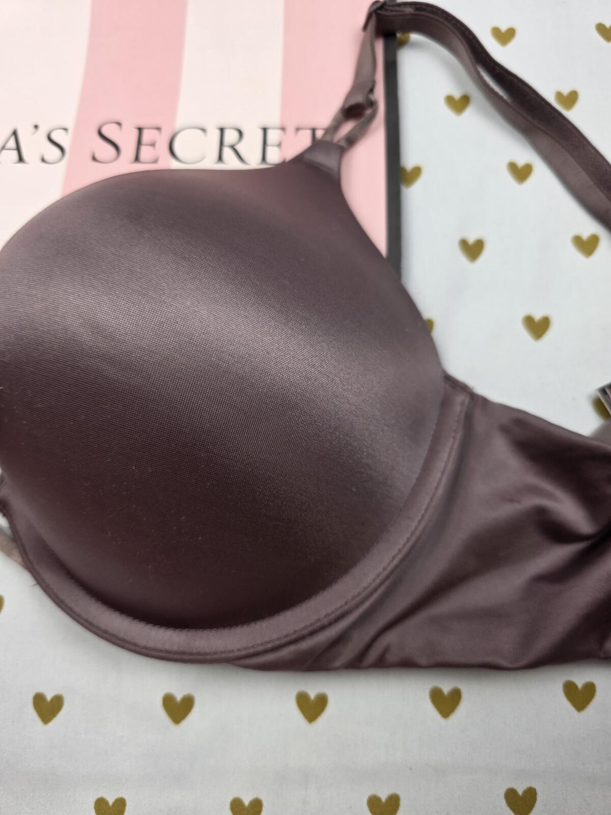 Victorias Secret 32D BOMBSHELL Add 2 Sizes Push Up bra Plunge