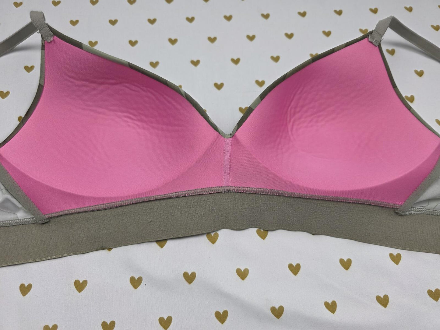Victorias Secret PINK Camo Camouflage wireless 38B Wear Everywhere bra