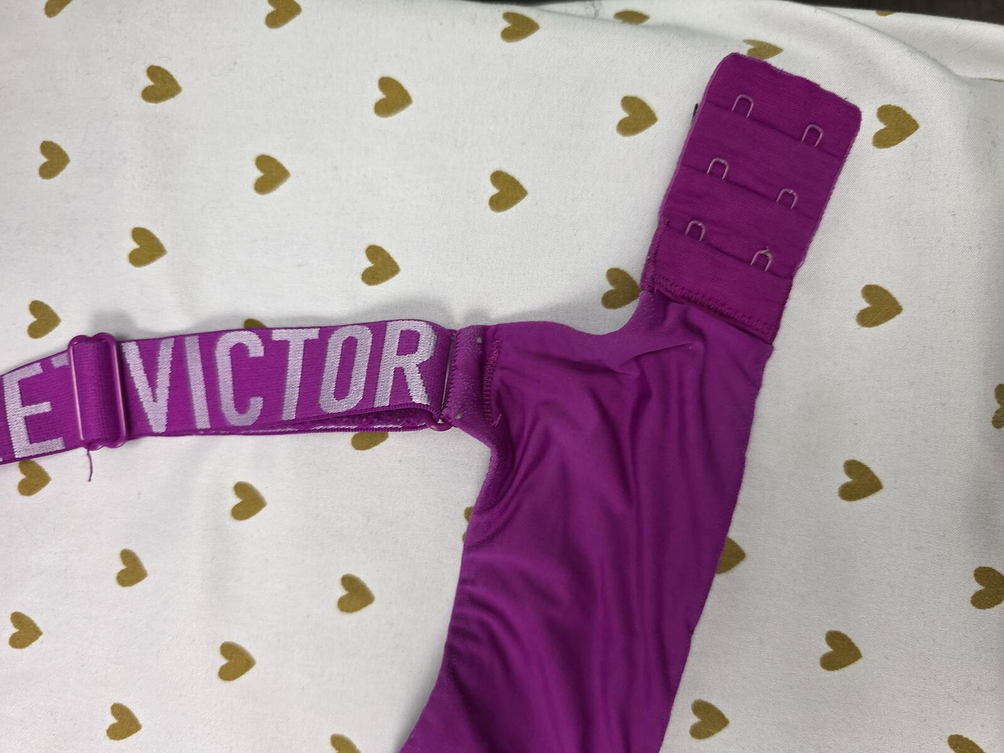 Victorias Secret Purple Logo strap wireless T shirt lightly lined bra 36C