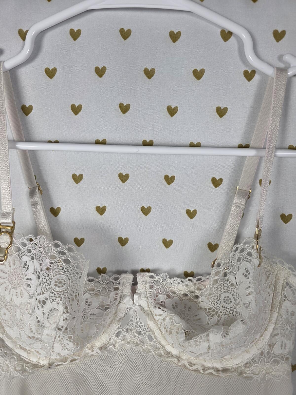 Victorias Secret White Sexy Garter Push Up Lingerie Vintage Very Sexy SMALL