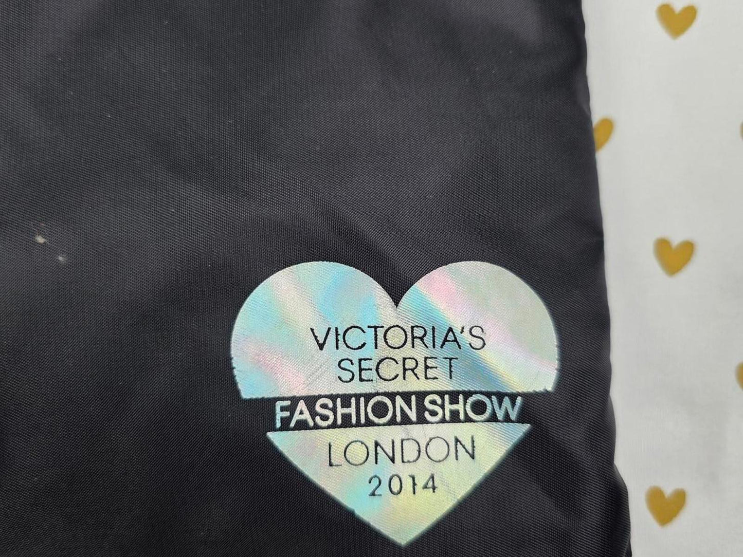 Victoria's Secret NEW NWT LONDON FASHION SHOW Duffle Bag Tote WINGS Pouch