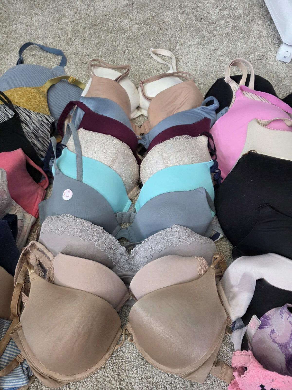 Victoria’s Secret & pink 50 Pc DAMAGED BRA LOT Push Up & Sports Bras #25
