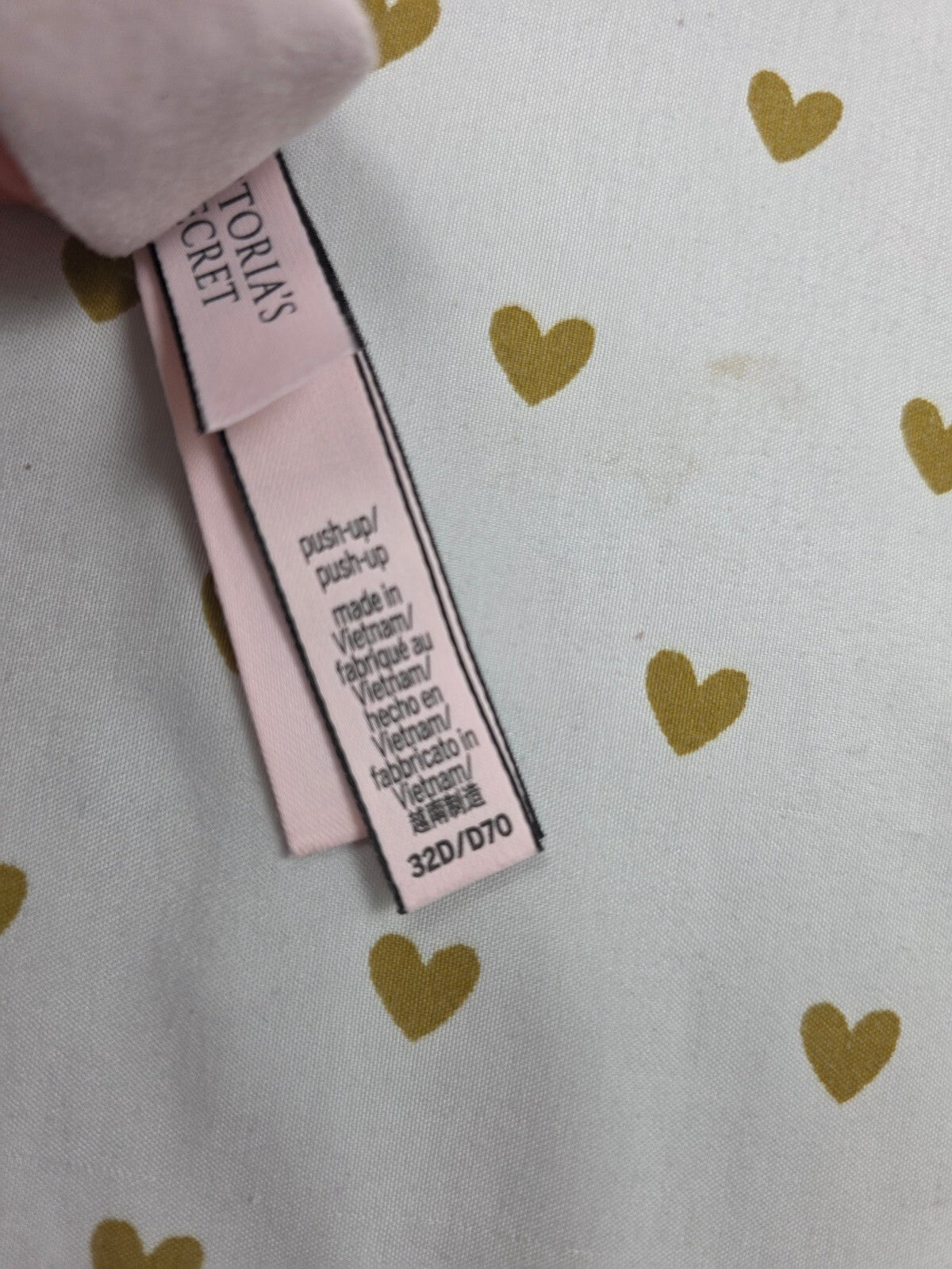 Victorias Secret Blush 32D Push Up Bra