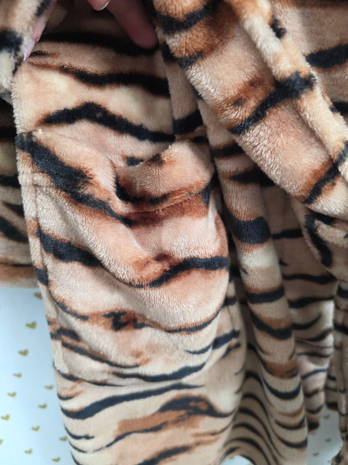 Victoria’s Secret Tiger Print Plush Robe XL XXL Animal Stripe Fleece Belted