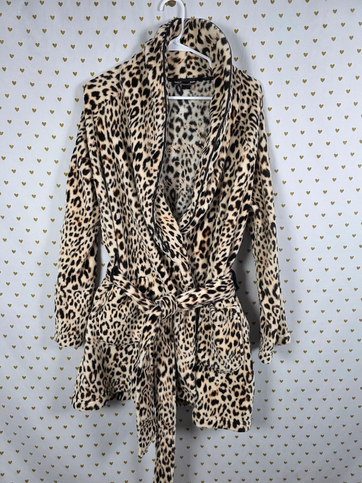 Victoria's Secret Leopard Plush Robe M/L VS Logo Back Belt Pockets Animal