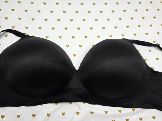 Victorias Secret Black Wireless 42DD Padded No Wire Bra Perfect Shape