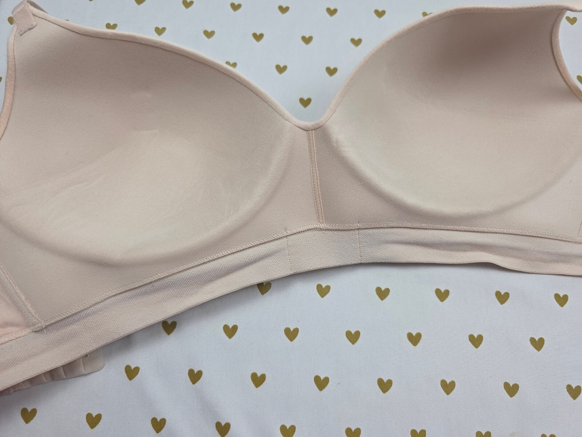 Victorias Secret 40C BLING T shirt lightly Lined Wireless NO Wire Bra