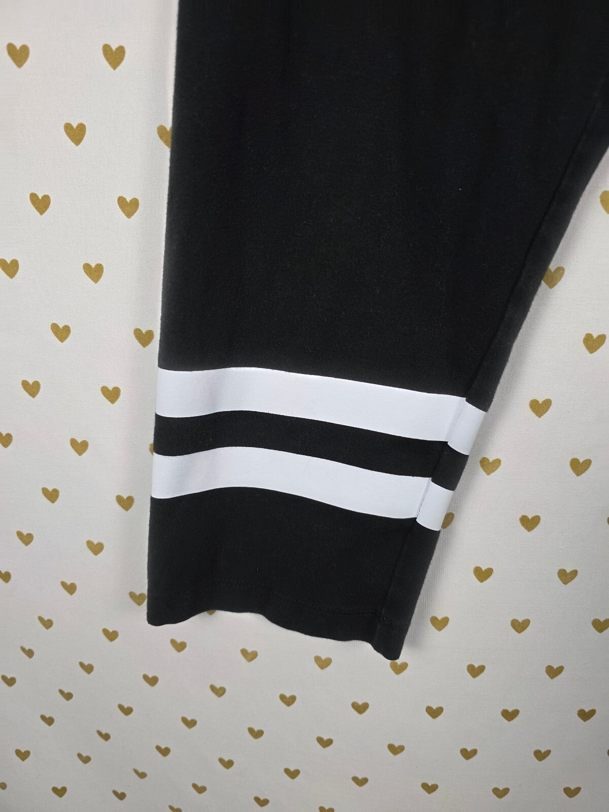 Victorias Secret ANGELS Foldover Capri yoga Pants WINGS LARGE