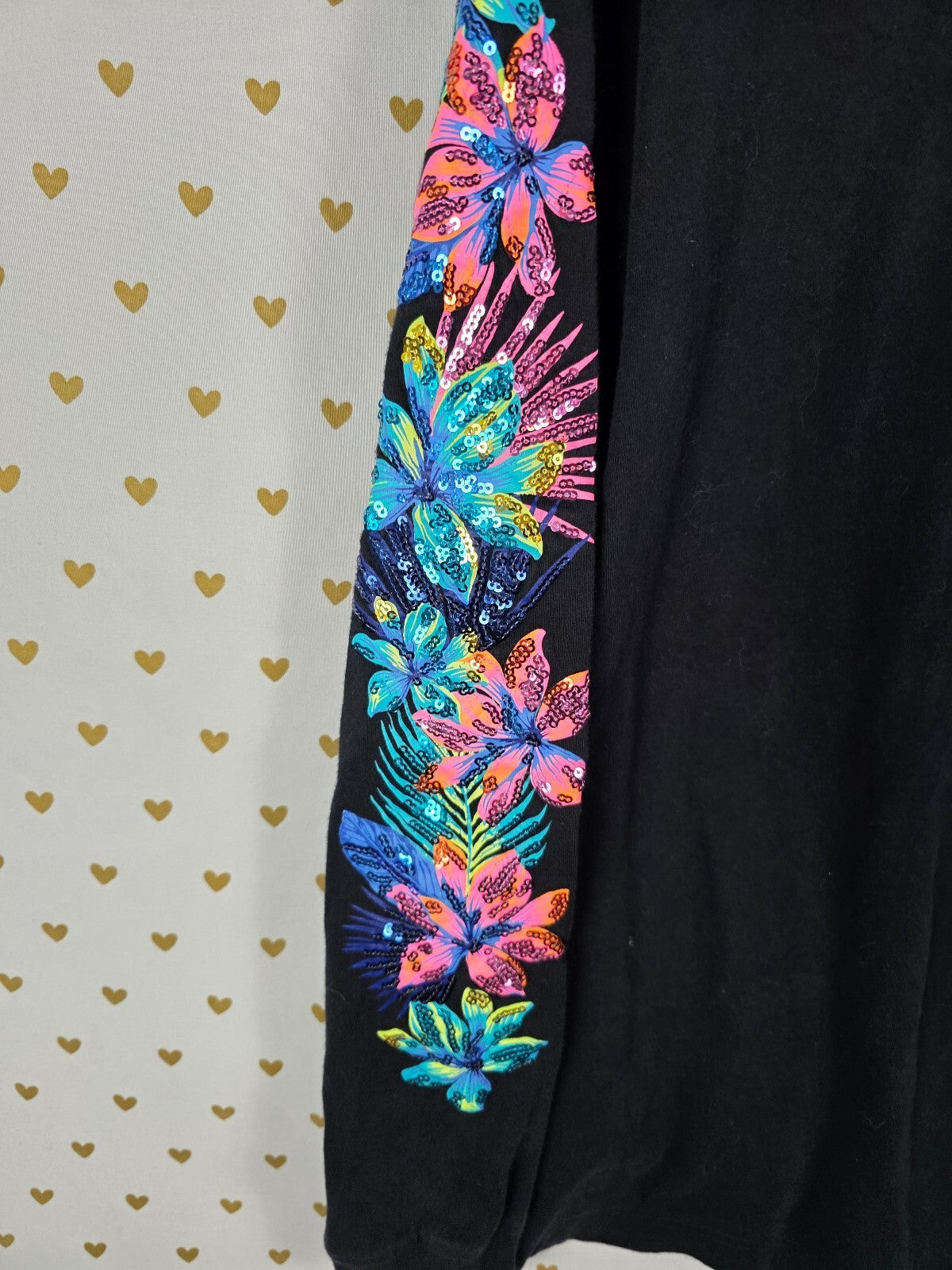Victorias Secret PINK BLING Hibiscus Sequin Long Sleeve Dog Tee Black SMALL