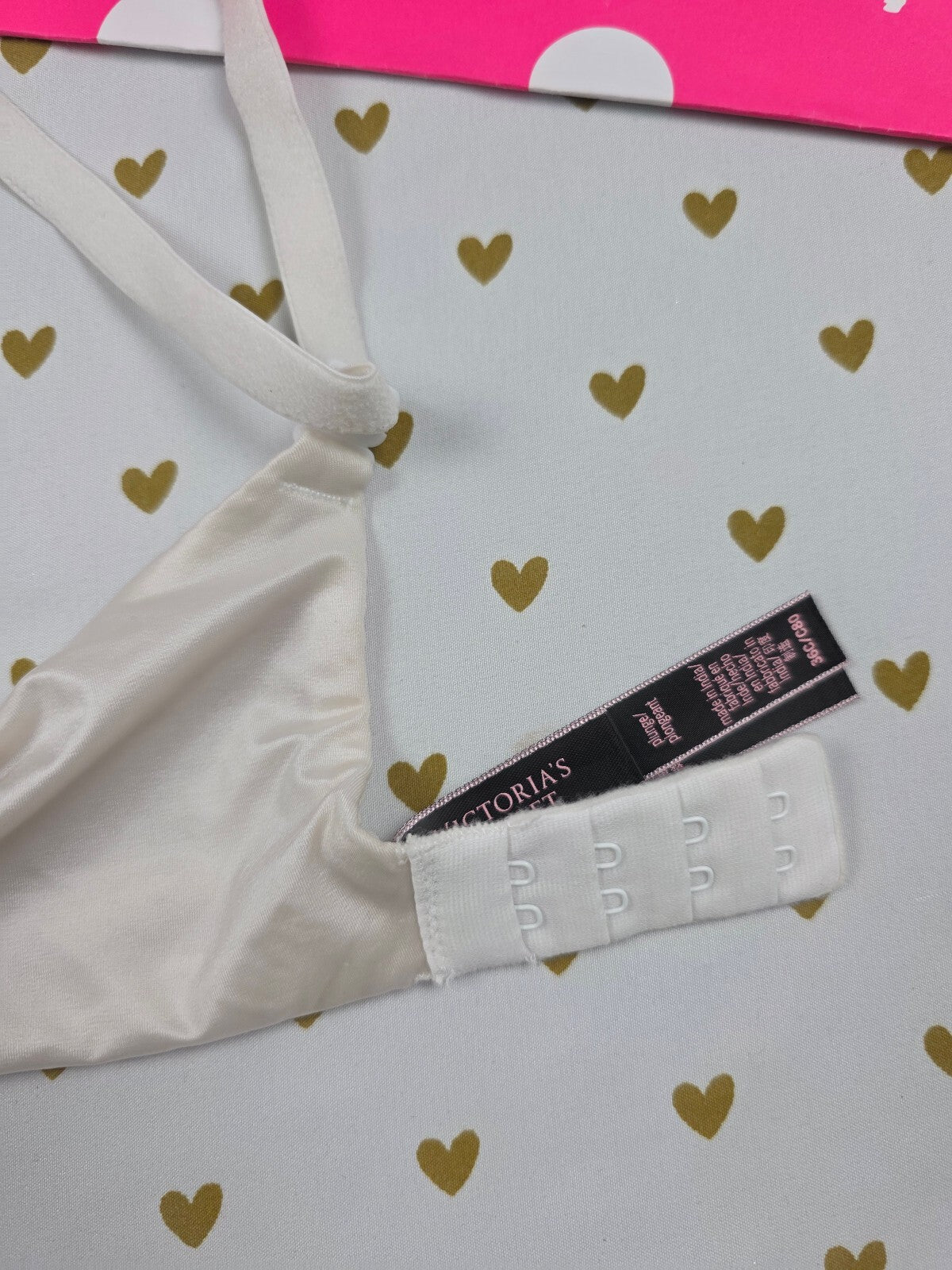 Victorias Secret White Bombshell Plunge Add 2 Sizes Bra 36C Push Up