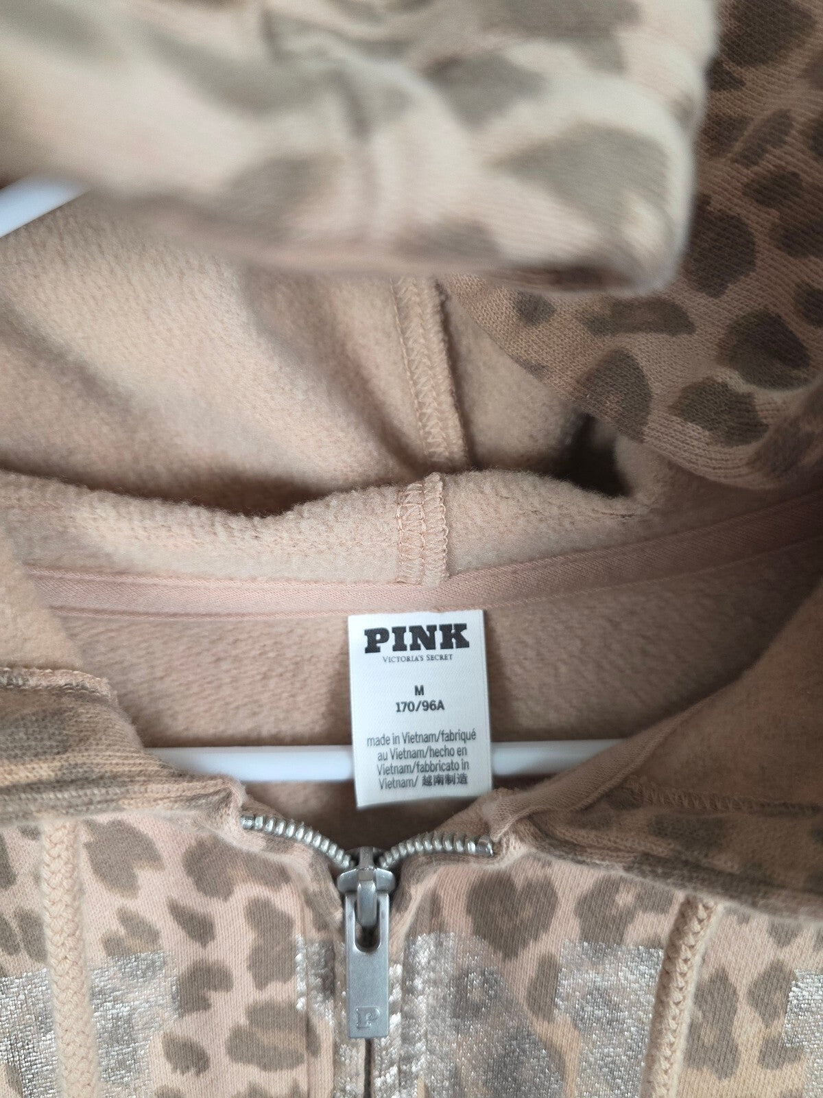 Victoria’s Secret PINK Leopard Cheetah 1986 Metallic BLING Half Zip Hoodie M