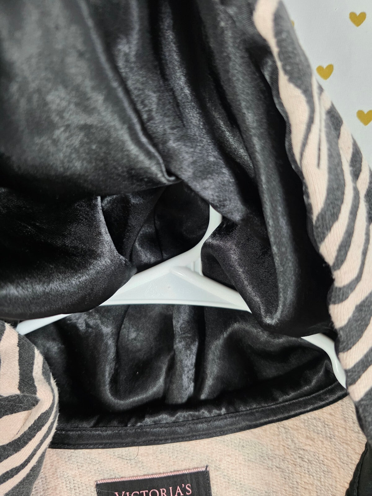 Victorias Secret Satin Lined Hood Zebra Cropped Sweater V neck XS