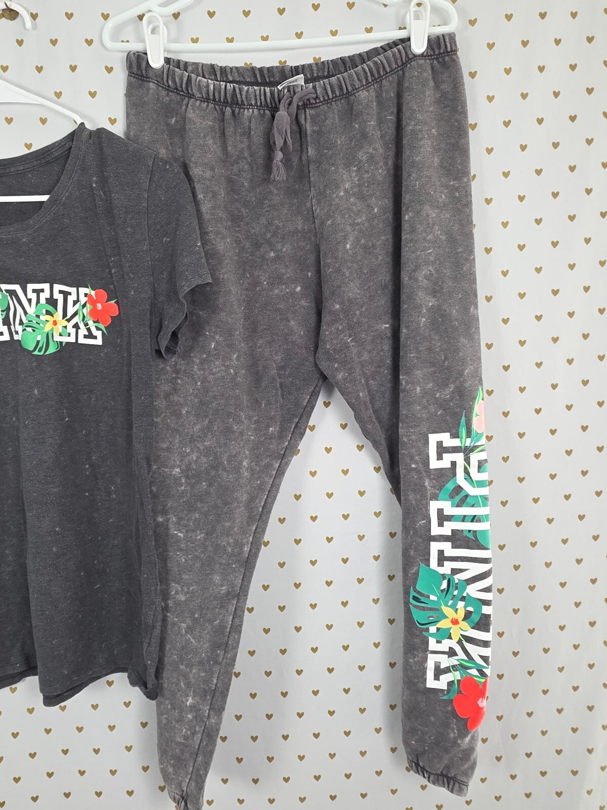 Victorias Secret PINK Vintage Style Hawaiian Set Tee shirt Sweatpants Sweats L
