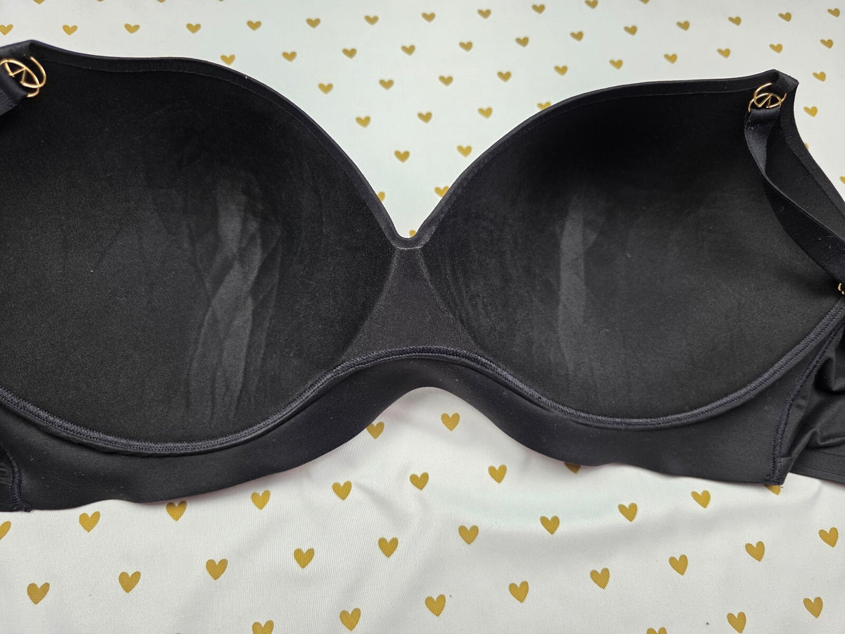 Victorias Secret Black Wireless 42DD Padded No Wire Bra Perfect Shape