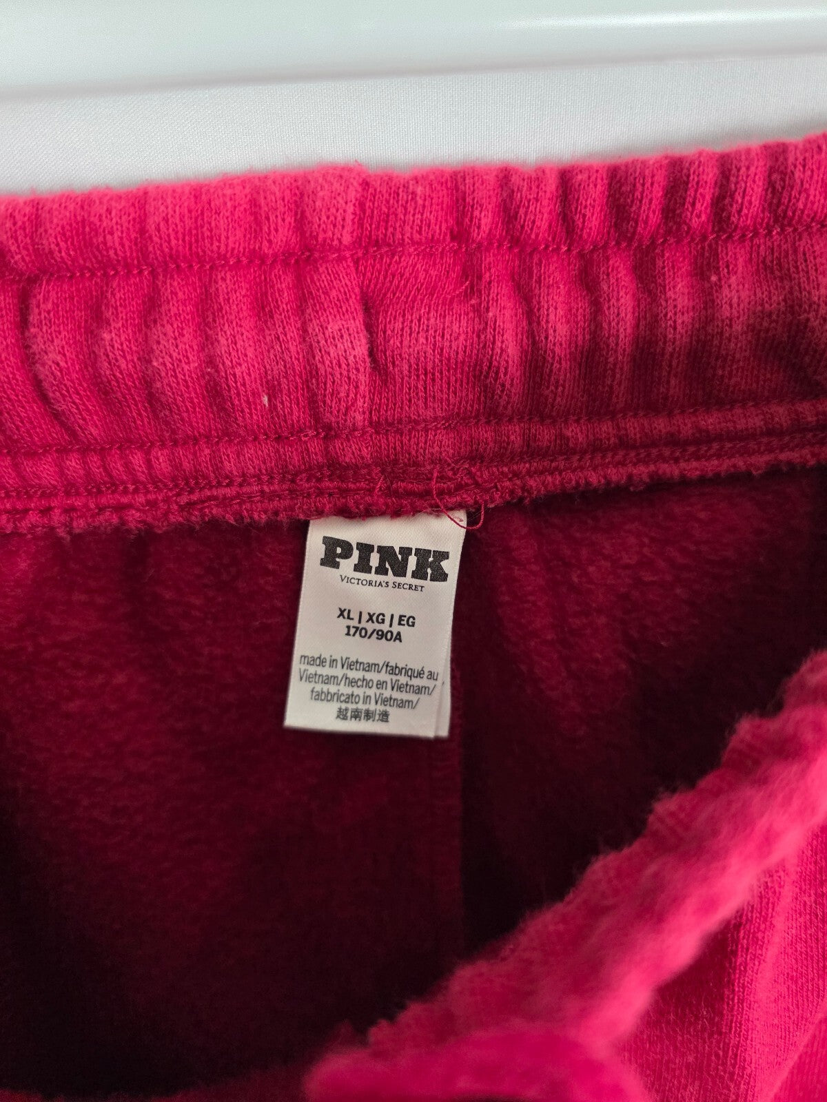 Victorias Secret PINK Red Logo Tapered Sweats Sweatpants Joggers XL