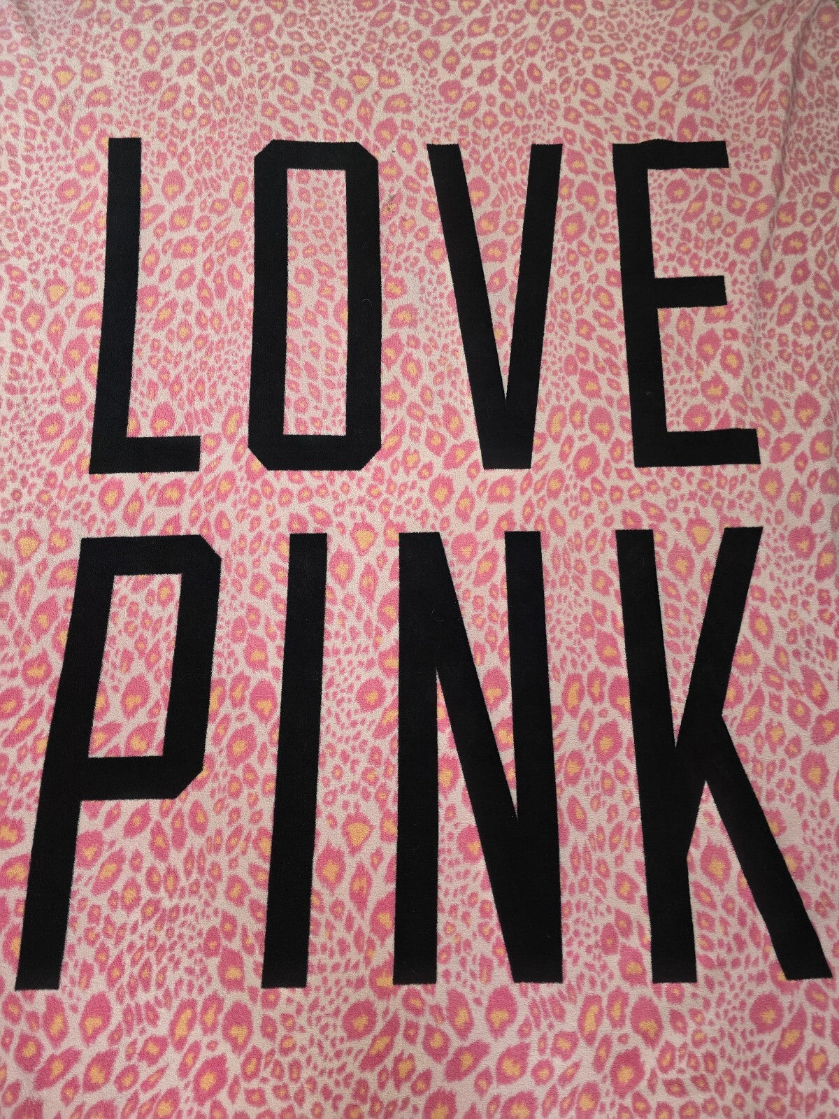 Victoria’s Secret PINK Ultra RARE HTF PINK CHEETAH STADIUM BLANKET 2013