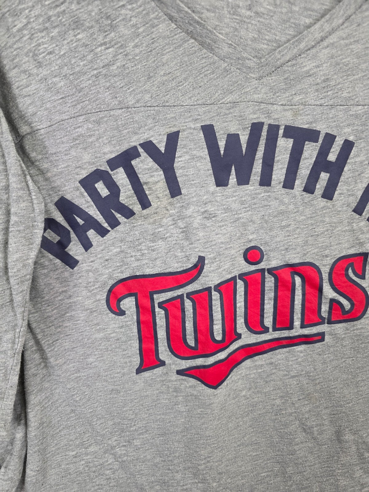 Victorias Secret PINK Minnesota Twins Quarter Sleeve Tee shirt V neck Medium