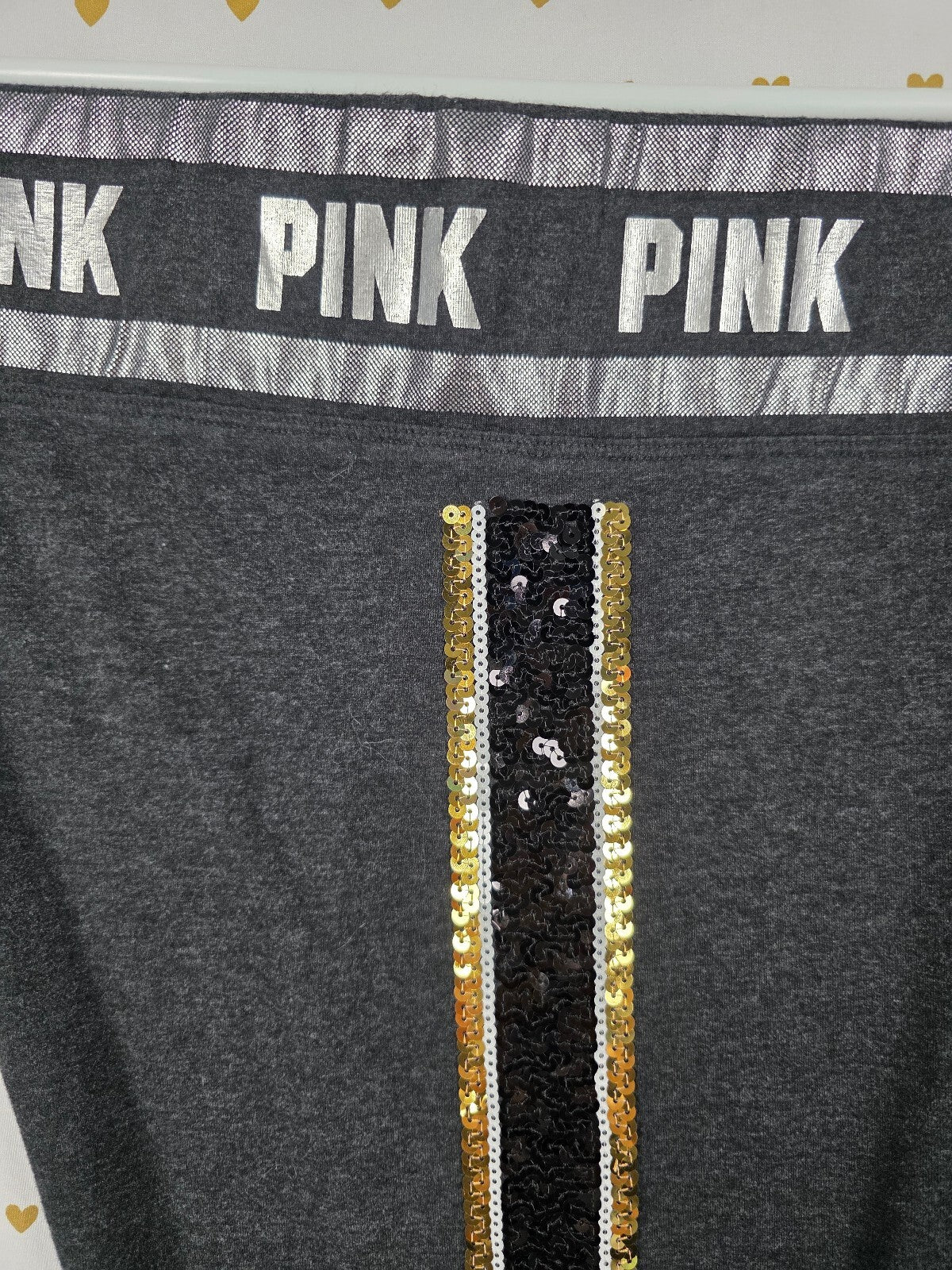 Victorias Secret PINK BLING Yoga Pants Stripe SEQUIN Black Gold LARGE