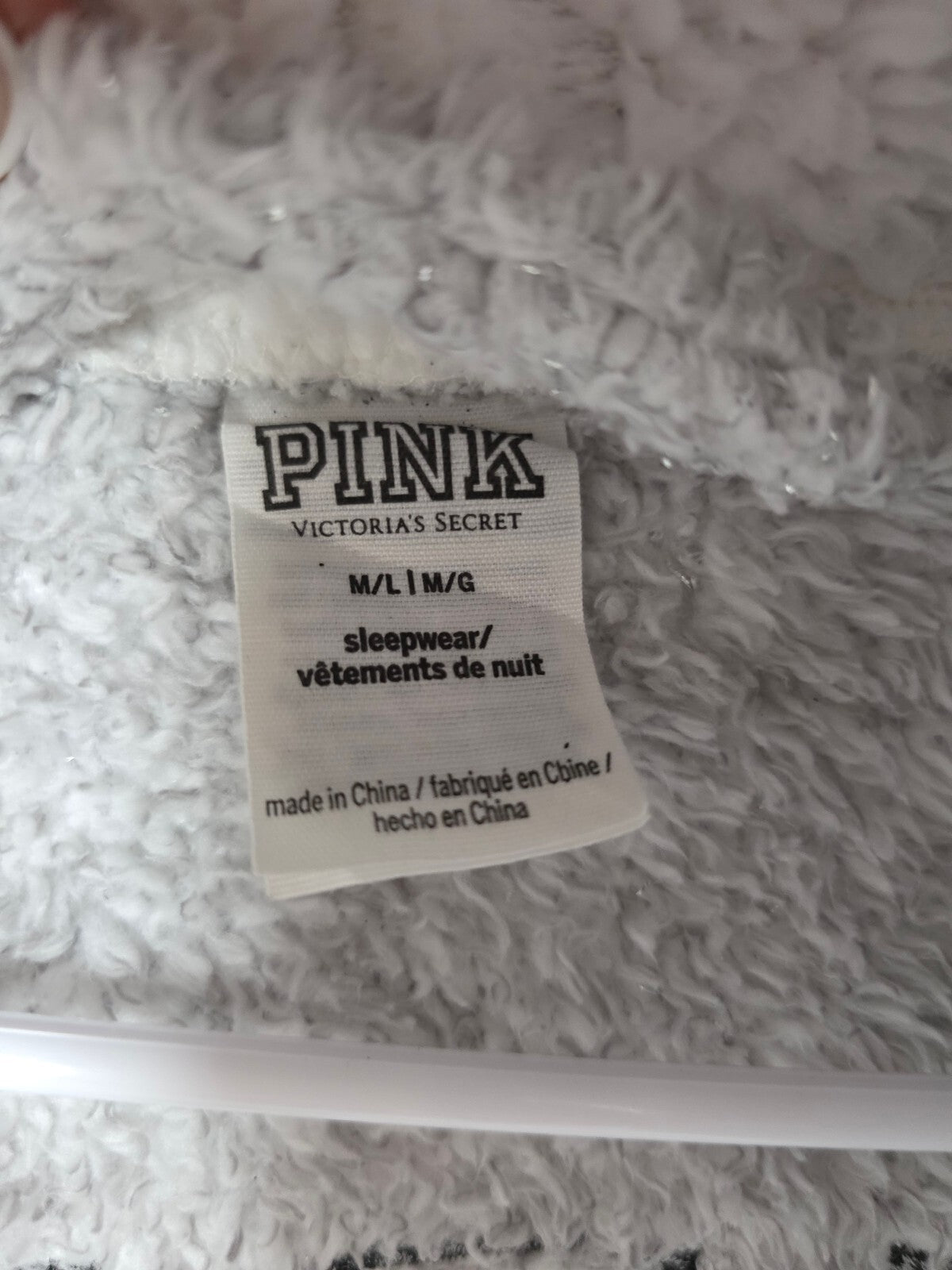 Victorias Secret PINK Shimmer Hooded Robe Silver Medium Large Fuzzy Warm